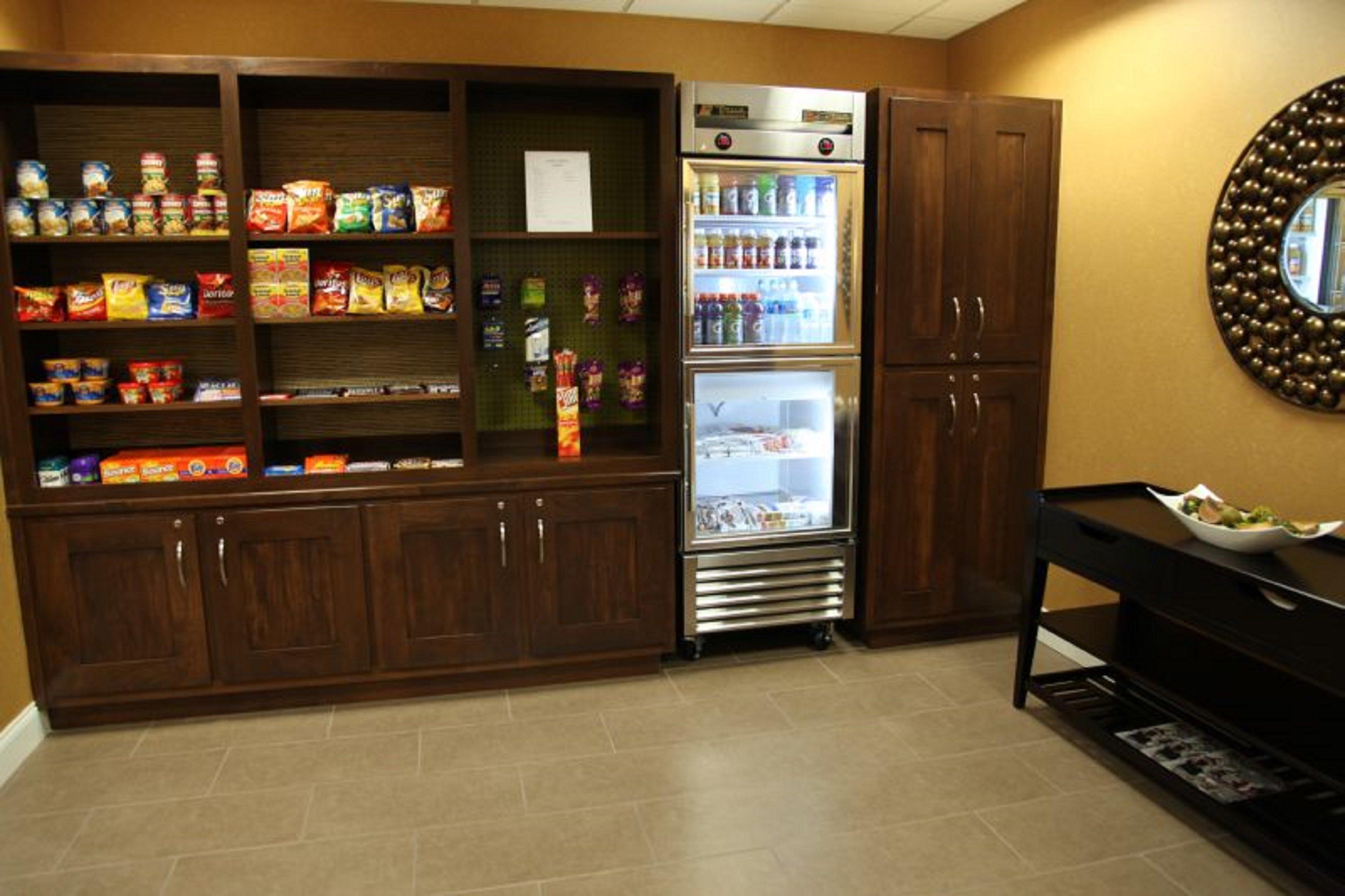 Holiday Inn Express & Suites - Huntsville Airport By Ihg Madison Restaurant photo